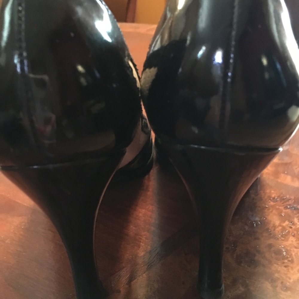 Italian Patent Leather Pumps - Picture 3 of 4